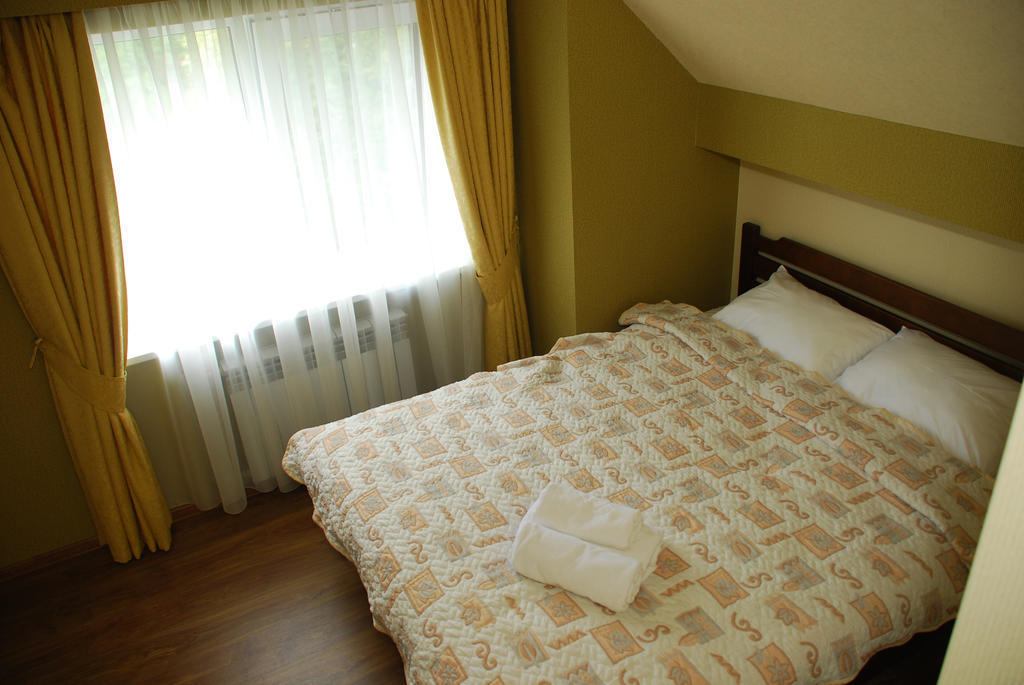Hotel Yar Kharkiv Værelse billede