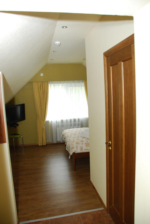 Hotel Yar Kharkiv Værelse billede