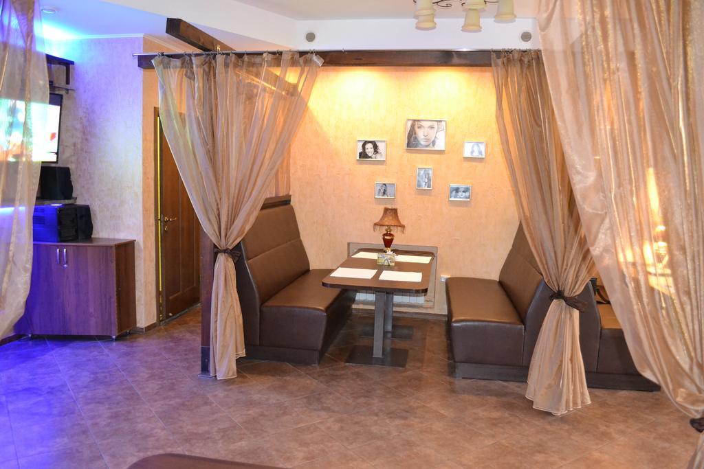 Hotel Yar Kharkiv Eksteriør billede